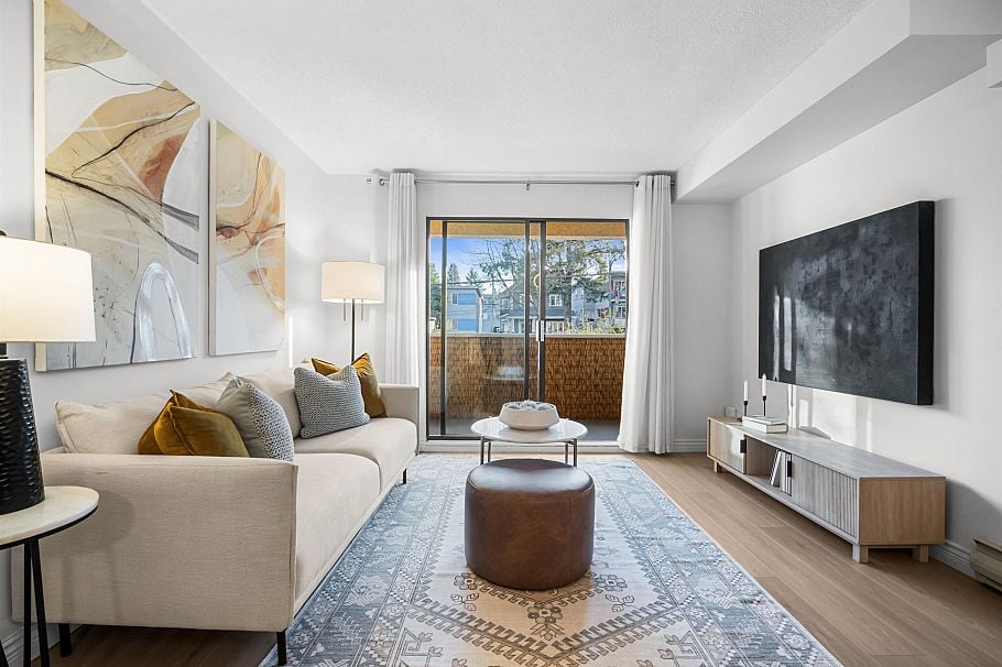 313 975 E Broadway Vancouver, BC - 4