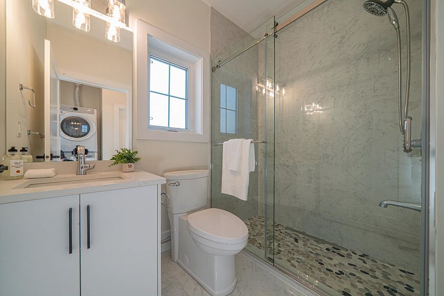 972 Park Drive Vancouver, BC - 20