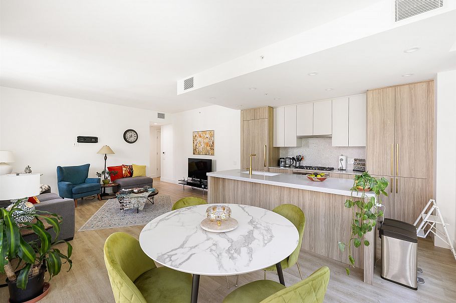 801 2325 Emery Court North Vancouver, BC - 21