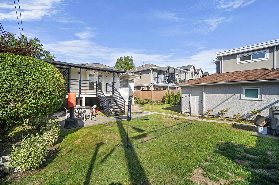 6978 Mckinnon Street Vancouver, BC - 24