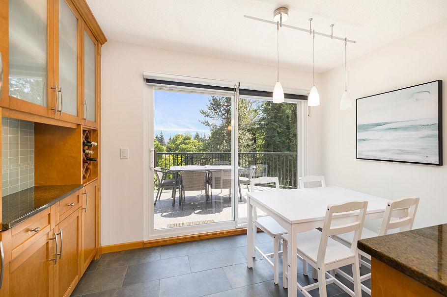 3985 Frames Place North Vancouver, BC - 10