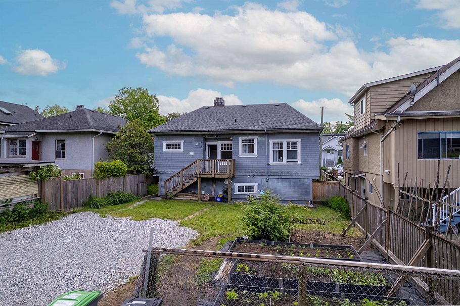 3425 W 8th Avenue Vancouver, BC - 29