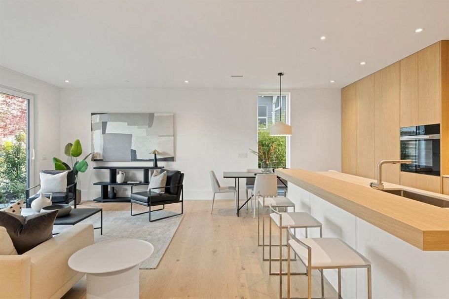 2 2830 Musqueamview Street Vancouver, BC - 8
