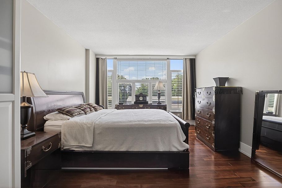 501 1327 E Keith Road North Vancouver, BC - 8