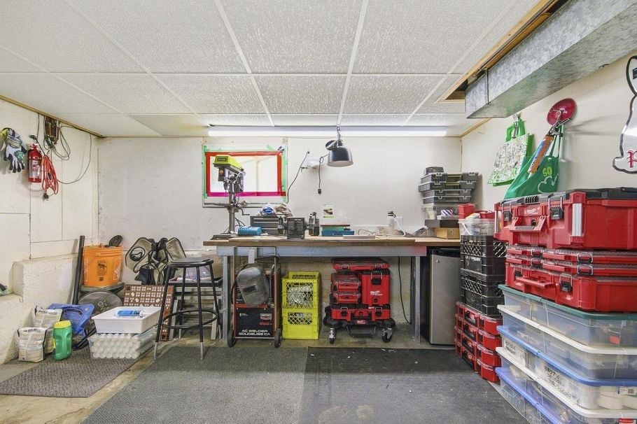 2506 W 15th Avenue Vancouver, BC - 24