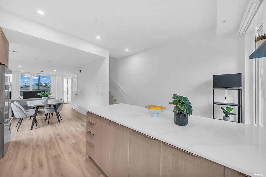 1732 Templeton Drive Vancouver, BC - 10