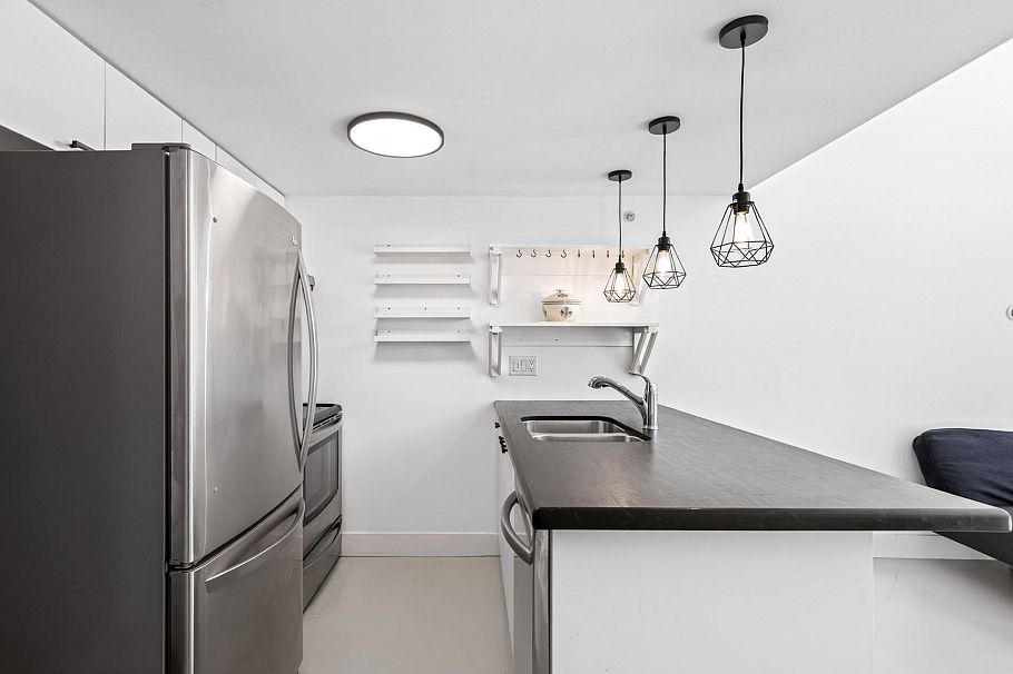 309 1 E Cordova Street Vancouver, BC - 17