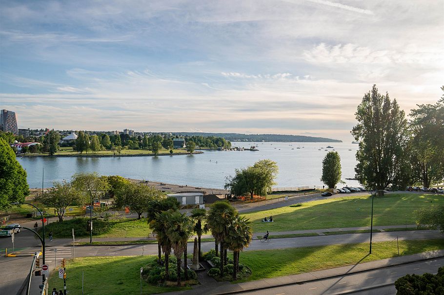 307 1311 Beach Avenue Vancouver, BC - 5