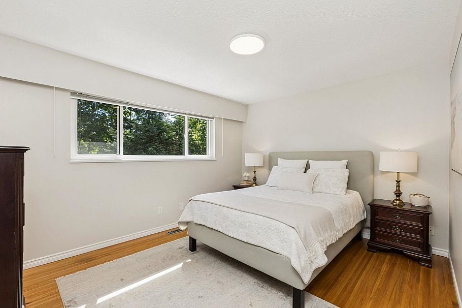 1256 Eastview Road North Vancouver, BC - 15
