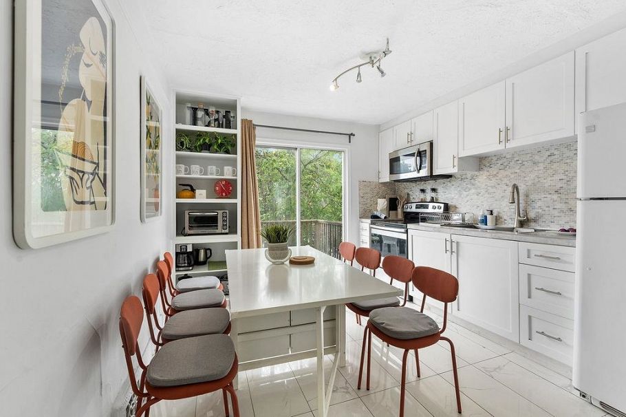 136 W 12th Avenue Vancouver, BC - 23