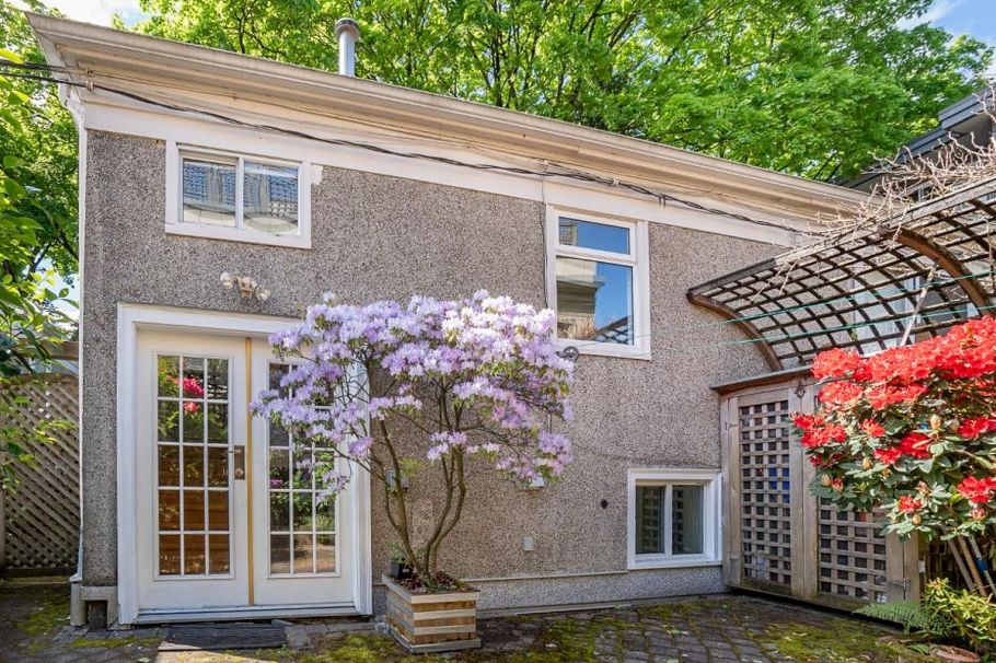 2305 W 3rd Avenue Vancouver, BC - 34