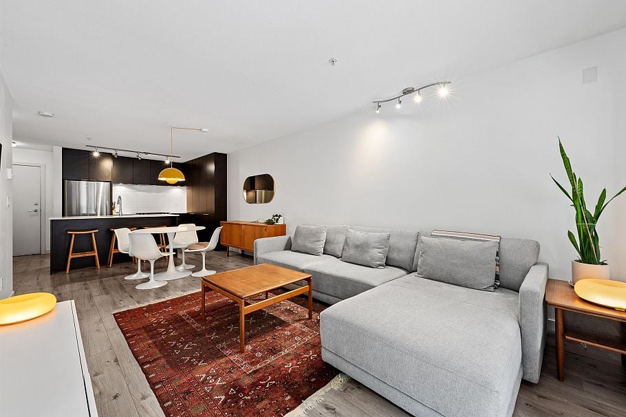 203 1677 Lloyd Avenue North Vancouver, BC - 18