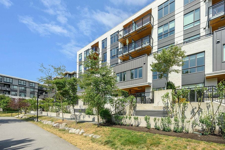 108 733 E 3rd Street North Vancouver, BC - 31