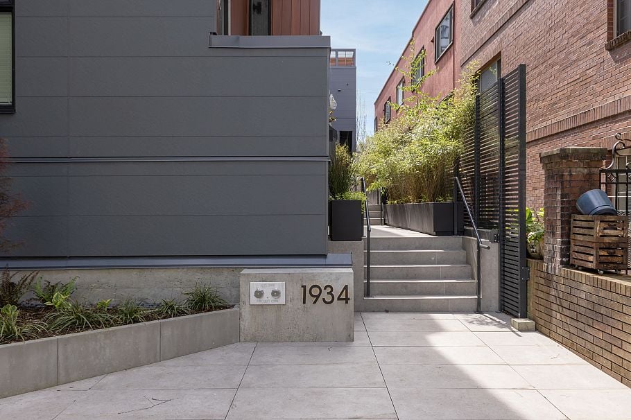 9 1934 Barclay Street Vancouver, BC - 23
