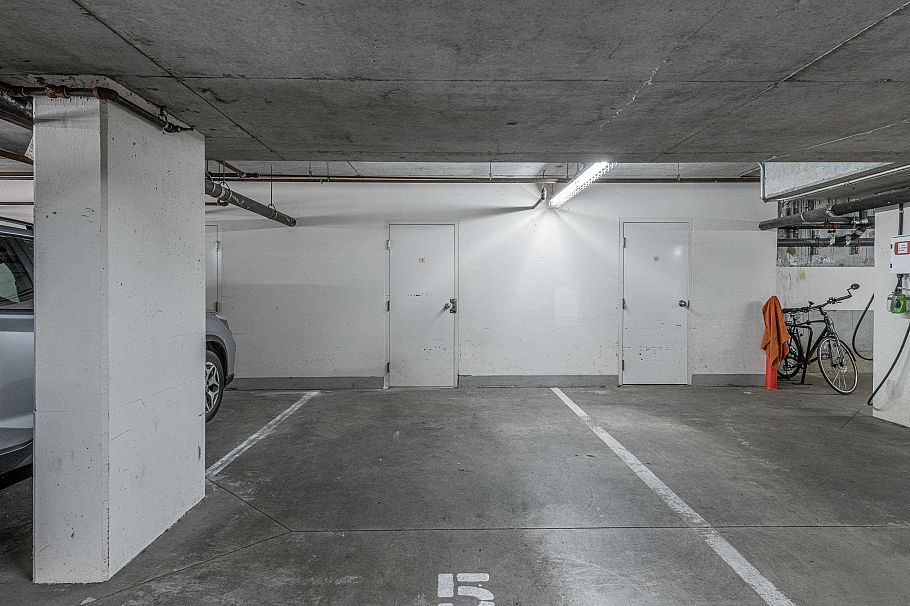 302 1520 Harwood Street Vancouver, BC - 39