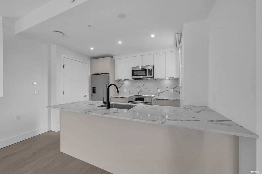 309 2250 E 1st Avenue Vancouver, BC - 5
