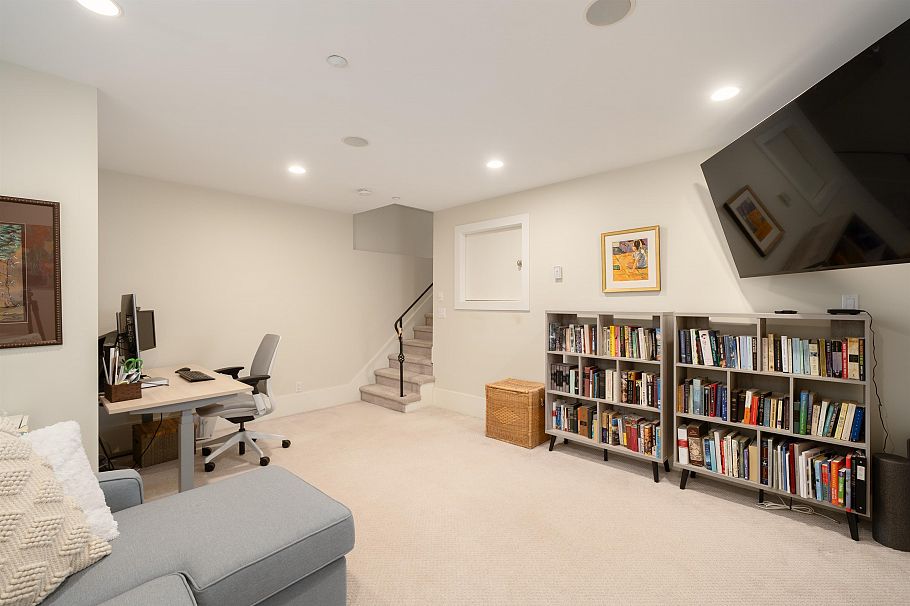 4275 W 14th Avenue Vancouver, BC - 29