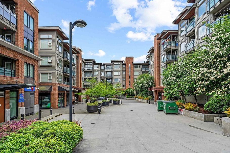 203 1677 Lloyd Avenue North Vancouver, BC - 37