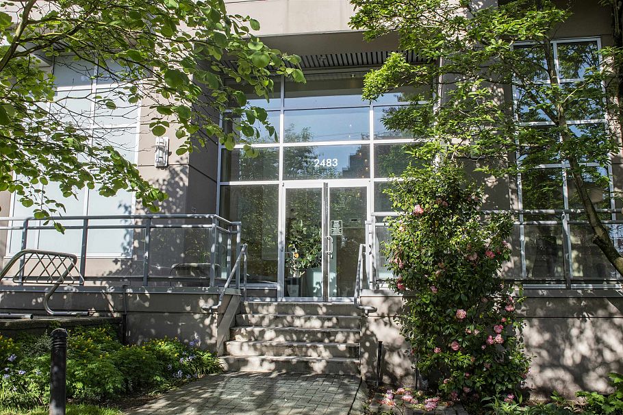 204 2483 Spruce Street Vancouver, BC - 27