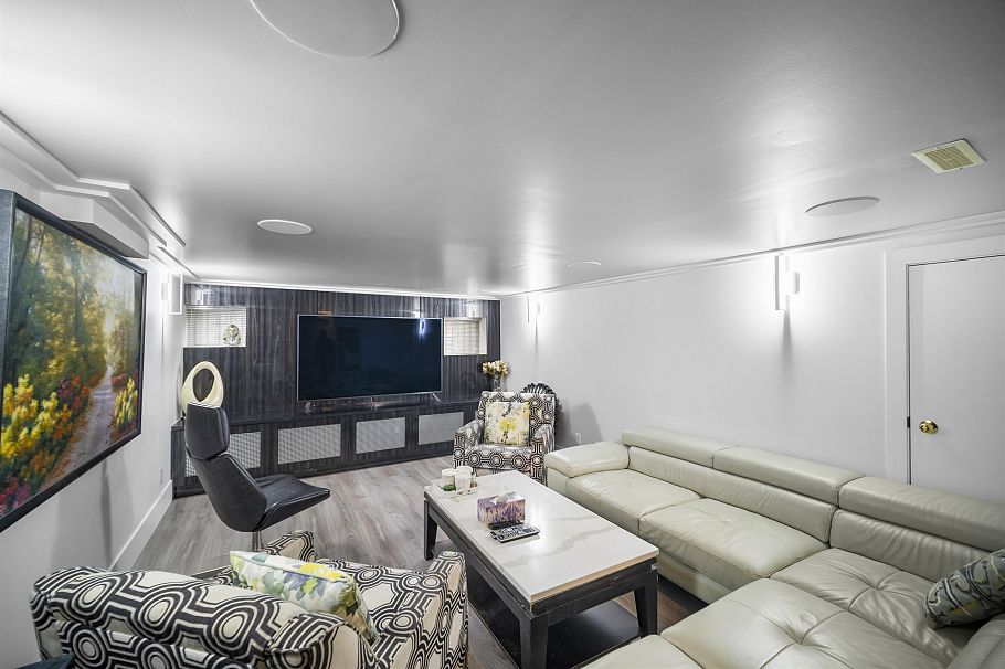 6978 Mckinnon Street Vancouver, BC - 8