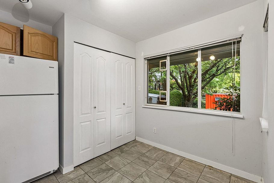 103 7580 Columbia Street Vancouver, BC - 8