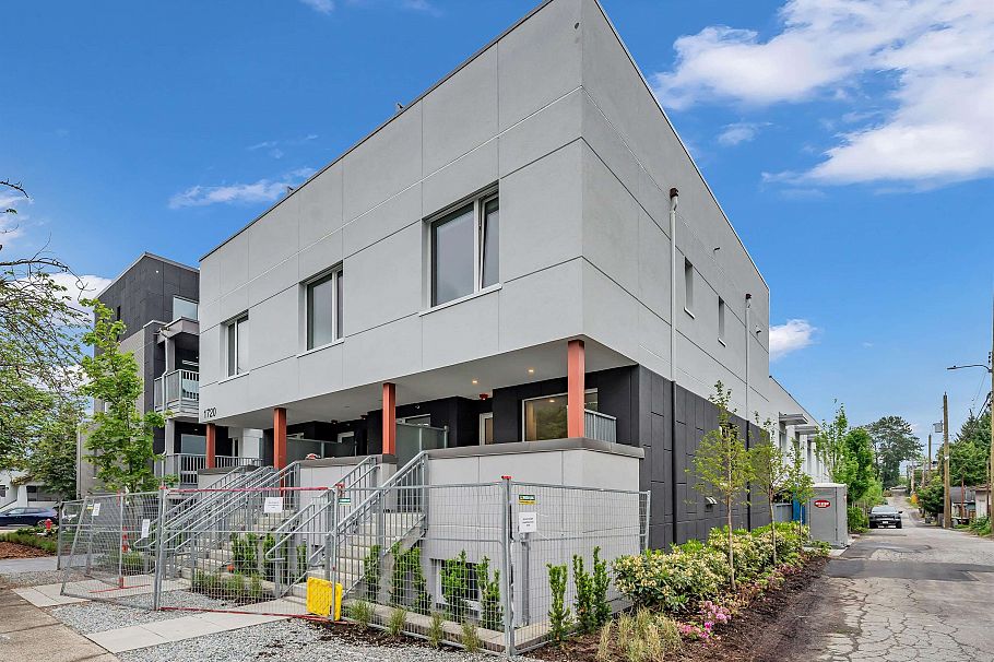 1732 Templeton Drive Vancouver, BC - 32