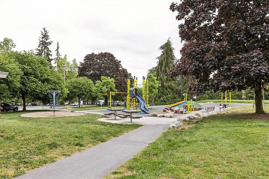 103 7580 Columbia Street Vancouver, BC - 19