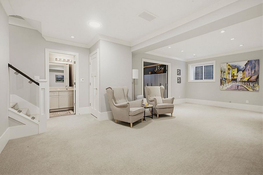 1138 Ridgewood Drive North Vancouver, BC - 27