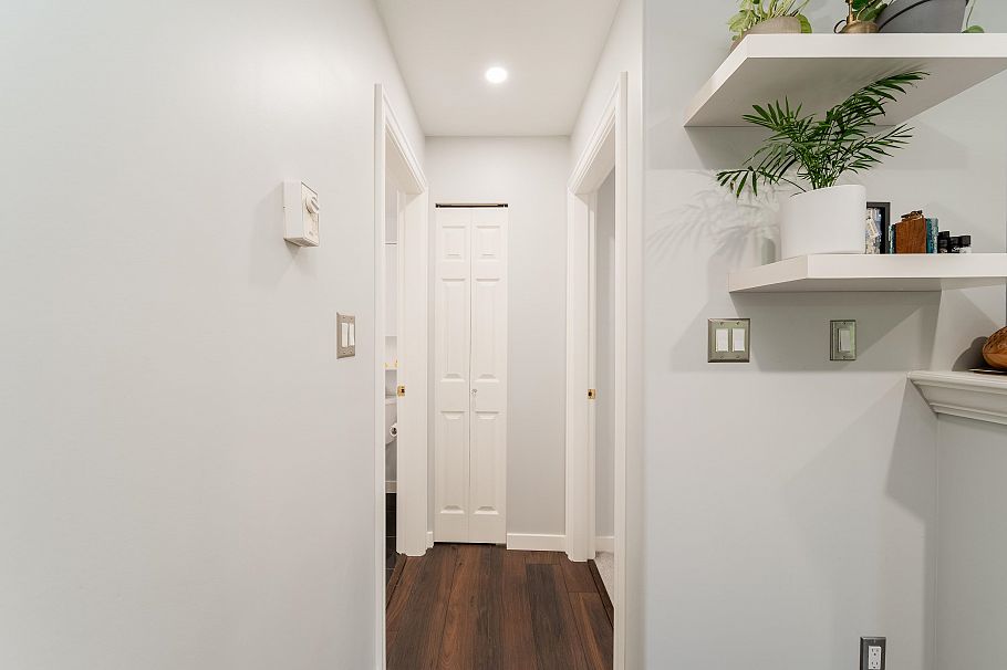 201 1688 E 8th Avenue Vancouver, BC - 18