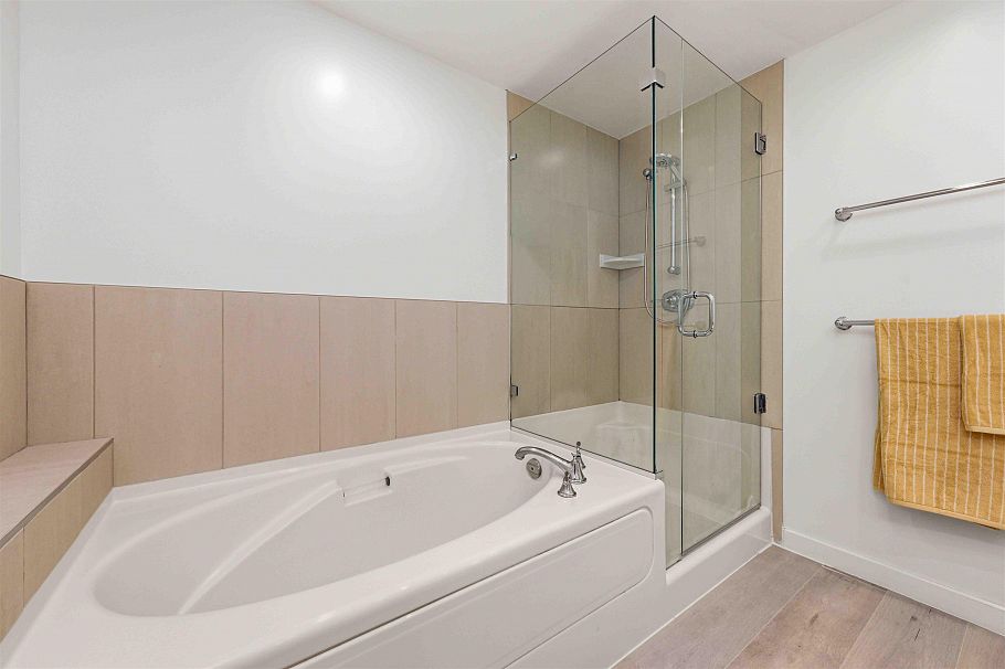 905 2688 West Mall Vancouver, BC - 27