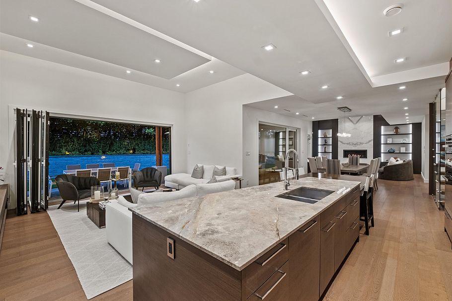 920 Melbourne Avenue North Vancouver, BC - 16