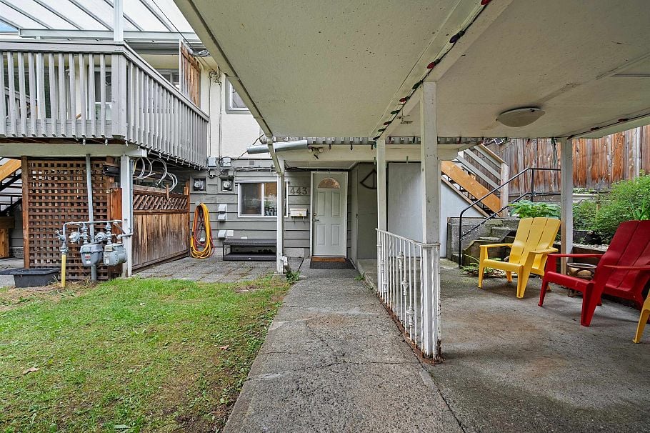 443-445 W Keith Road North Vancouver, BC - 15