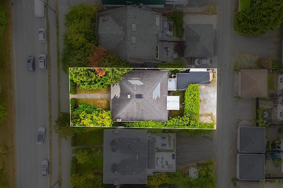 443-445 W Keith Road North Vancouver, BC - 21