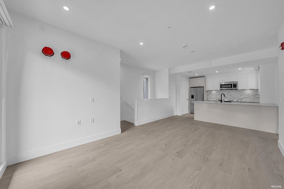 309 2250 E 1st Avenue Vancouver, BC - 13