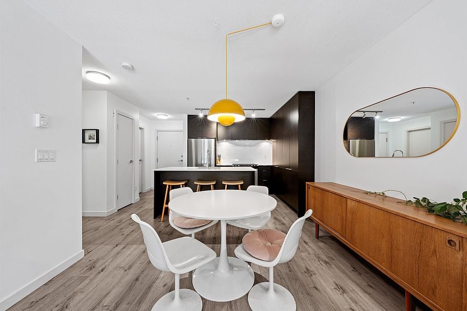 203 1677 Lloyd Avenue North Vancouver, BC - 14