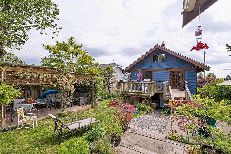 534 E 7th Street North Vancouver, BC - 33