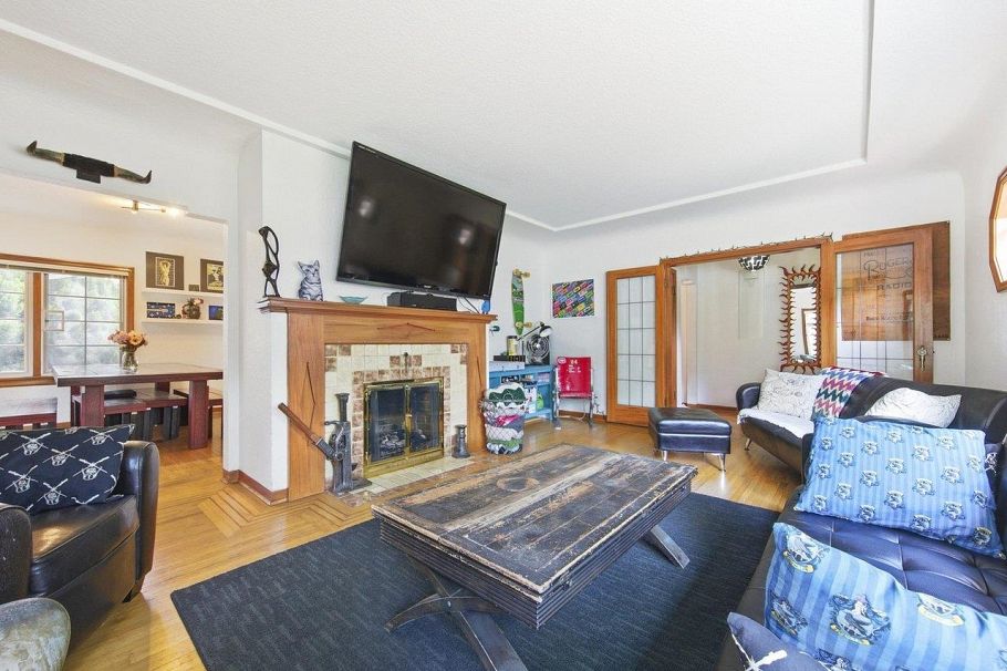 2506 W 15th Avenue Vancouver, BC - 7