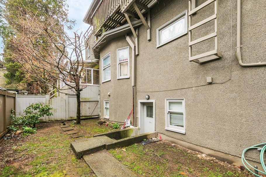 482 W 17th Avenue Vancouver, BC - 29
