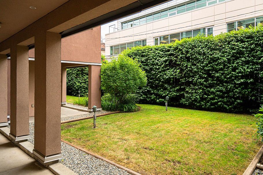 201 1688 E 8th Avenue Vancouver, BC - 27