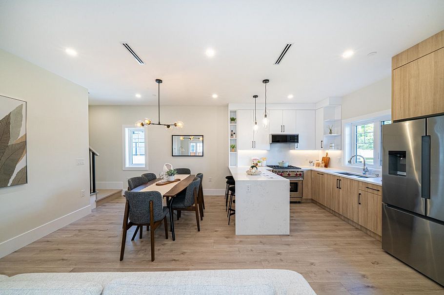 972 Park Drive Vancouver, BC - 10