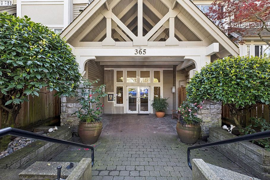 102 365 E 1st Street North Vancouver, BC - 21