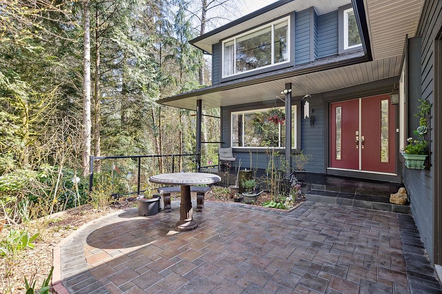 1501 Ostler Court North Vancouver, BC - 5