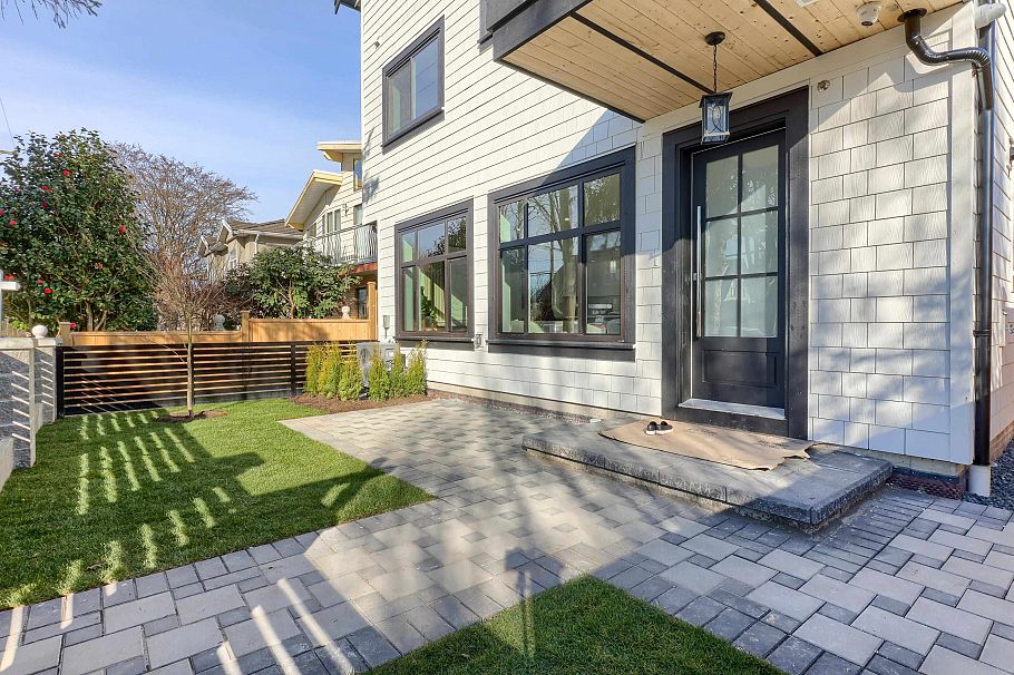 1 4742 St. Catherines Street Vancouver, BC - 1