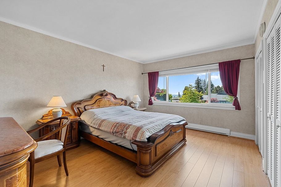 170 Carisbrooke Crescent North Vancouver, BC - 6