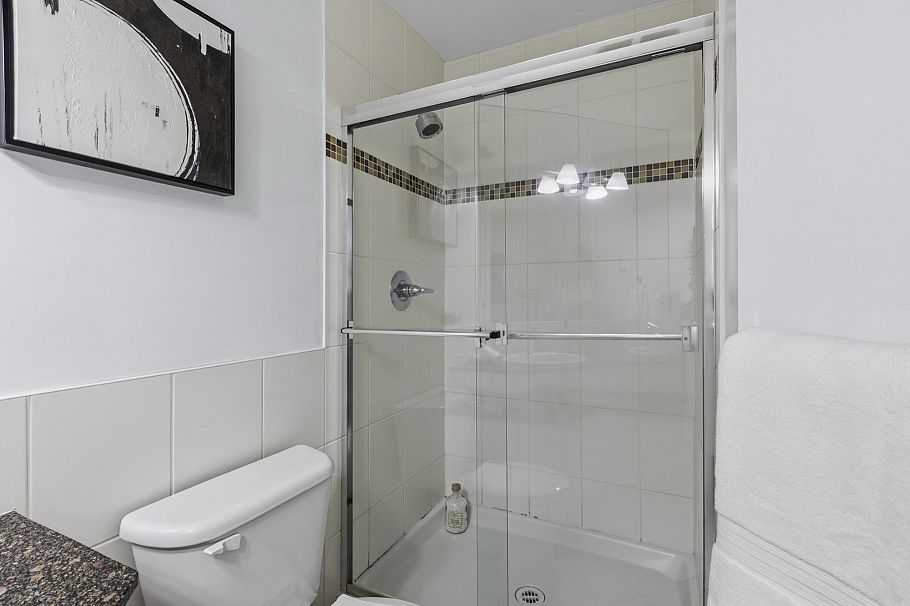 107 3551 Foster Avenue Vancouver, BC - 16