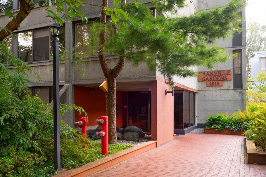 302 1616 W 13th Avenue Vancouver, BC - 4