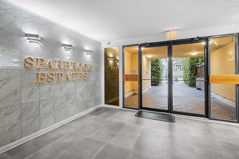313 975 E Broadway Vancouver, BC - 27