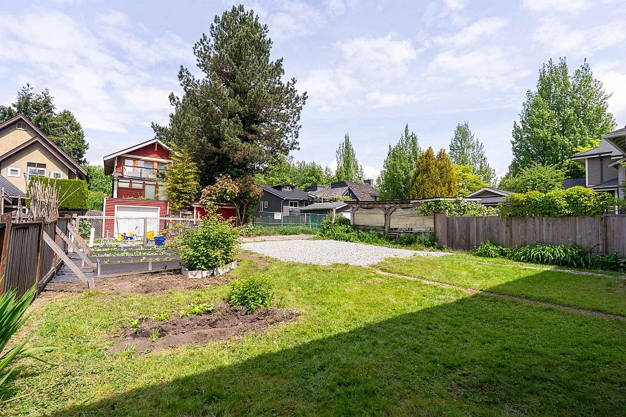 3425 W 8th Avenue Vancouver, BC - 31