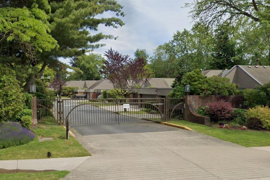 406 Greensboro Place Vancouver, BC - 1