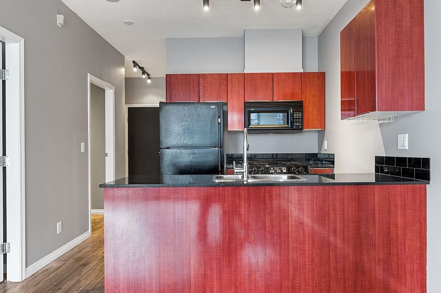 905 1239 W Georgia Street Vancouver, BC - 8